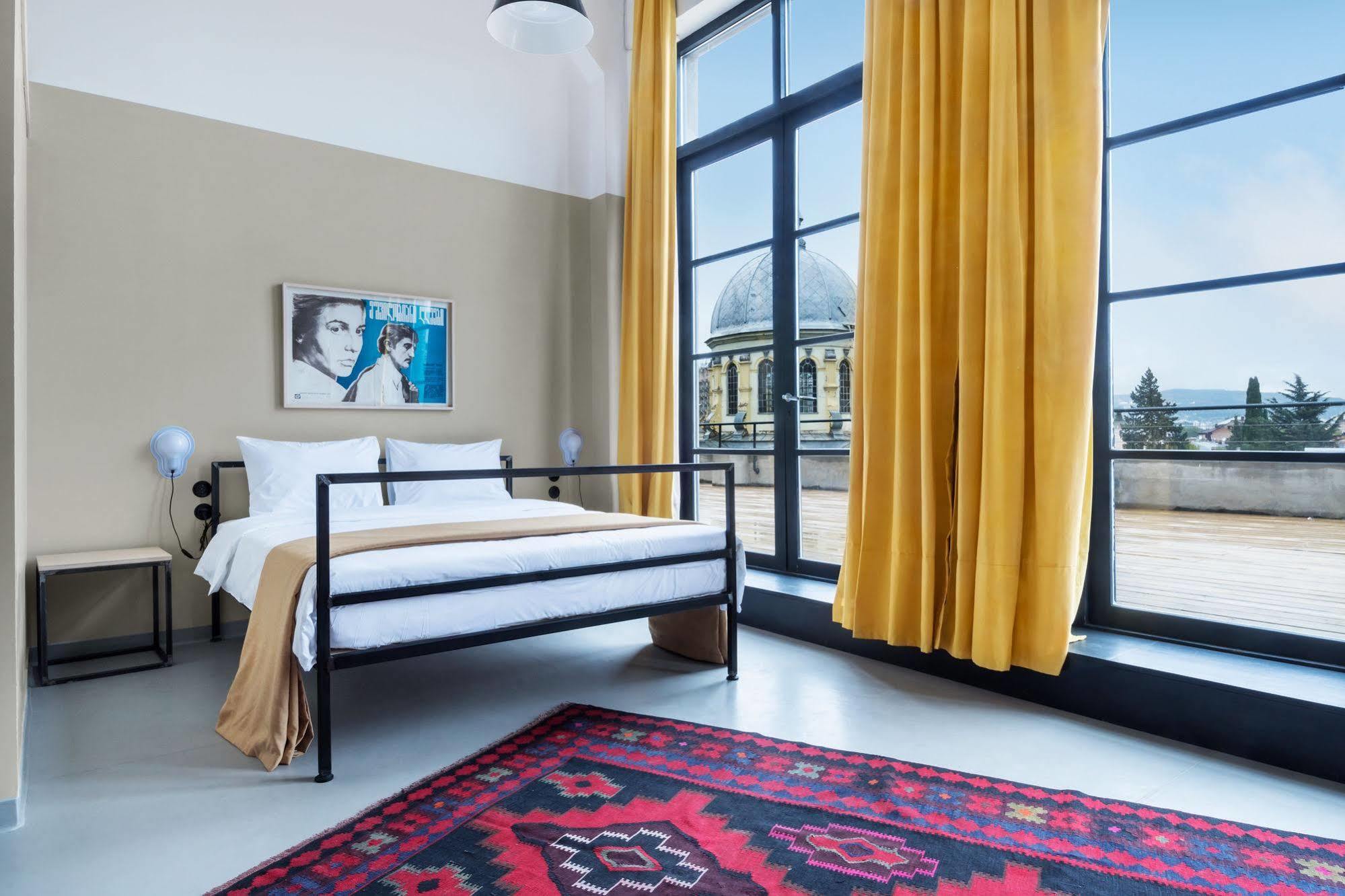 Fabrika Hostel & Suites Tbilisi Luaran gambar